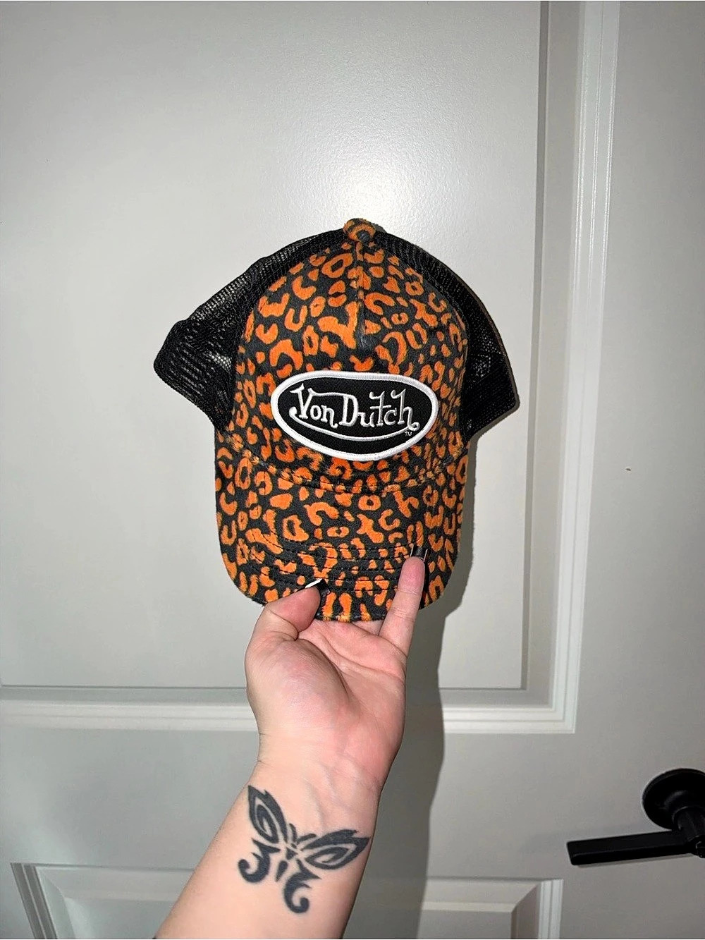 Von Dutch Orange Cheetah Velvet Trucker Hat Black & Orange